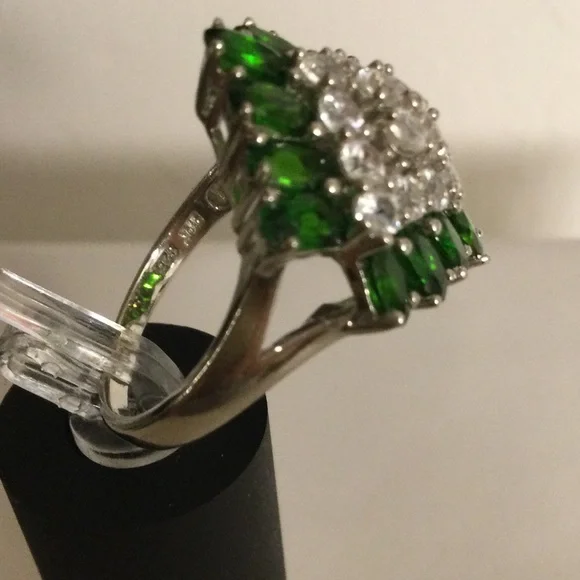 Sterling silver Chrome Diopside and white Zircon ring in size 10 NWOT - Picture 2 of 4